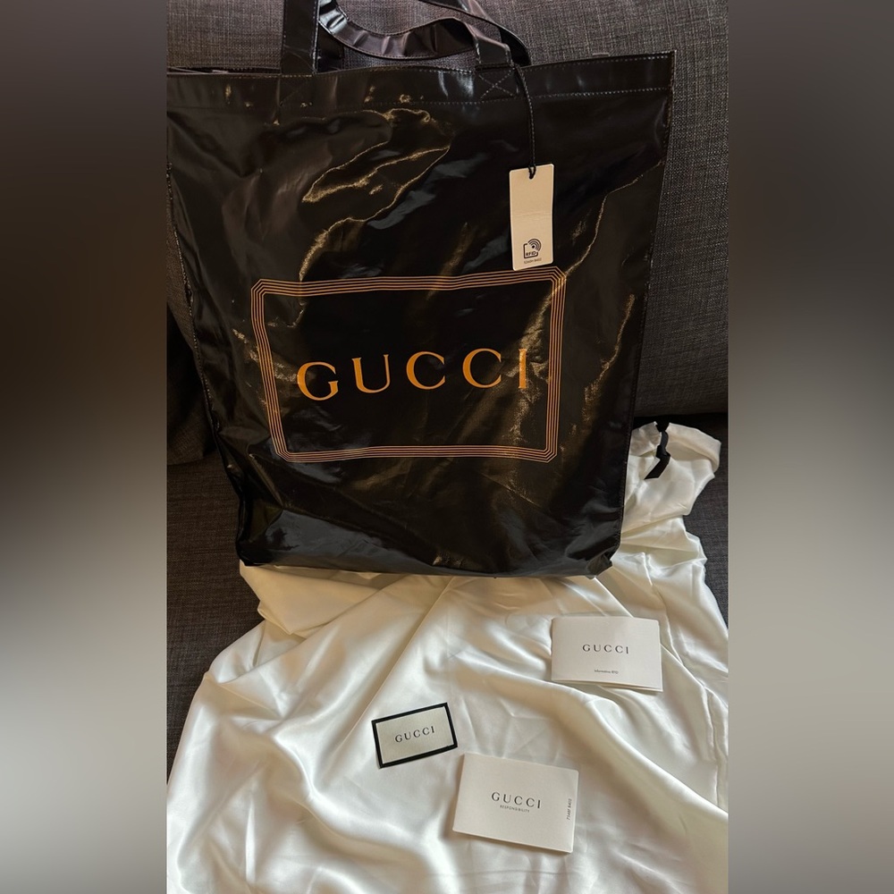 GUCCI MONTECARLO CRYSTAL LOGO PRINT SHOPPING TOTE - Picture 4 of 11